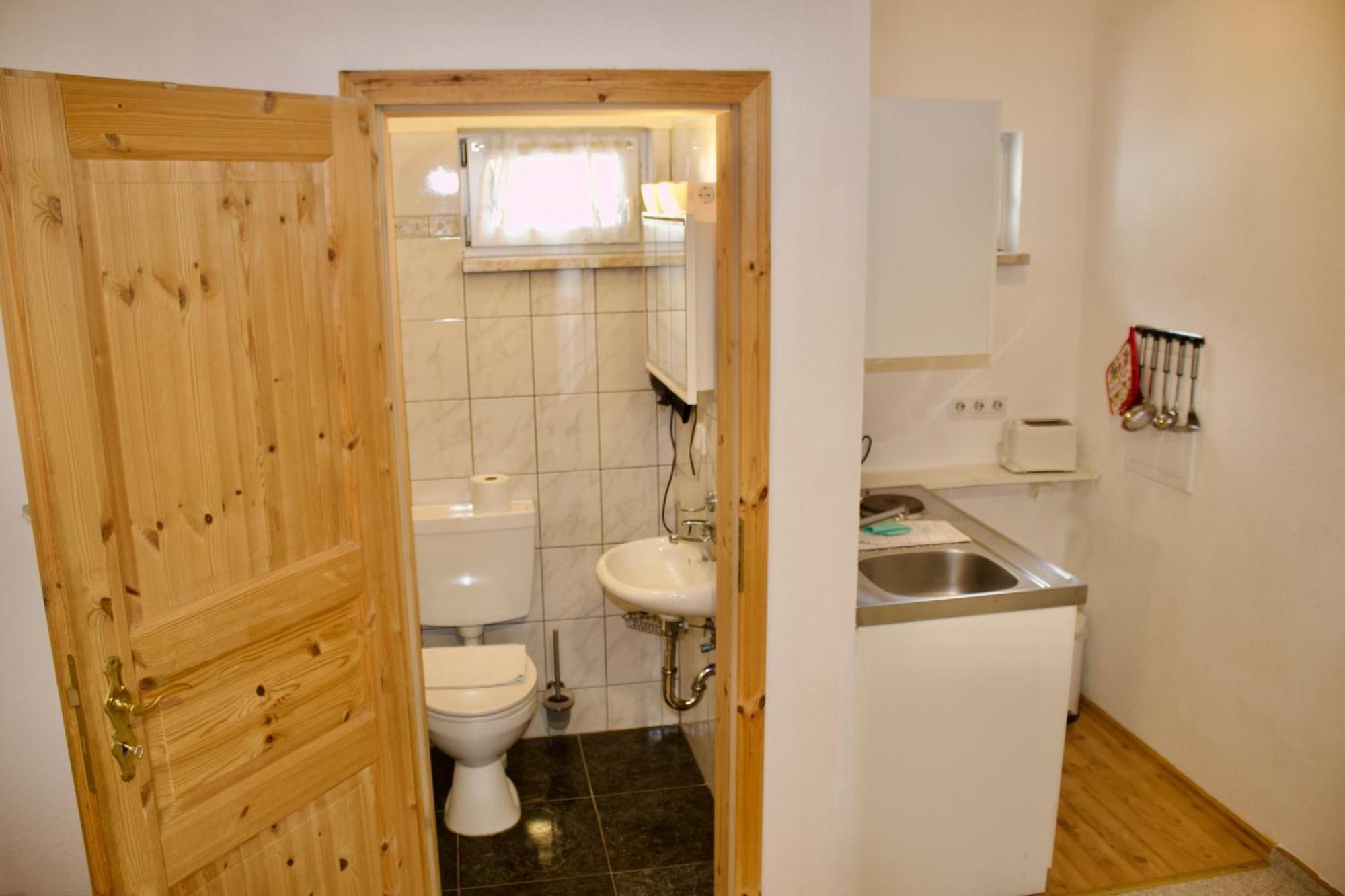 Grosser Gartenbungalow Nr 3 Mit Terrasse - Strandvogtei Sellin المظهر الخارجي الصورة